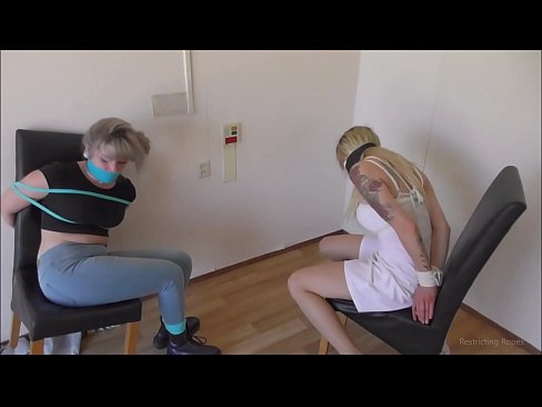 ❤️ Dépendante / attachée et bâillonnée / demoiselle en détresse ❤❌ Fucking at us ️❤